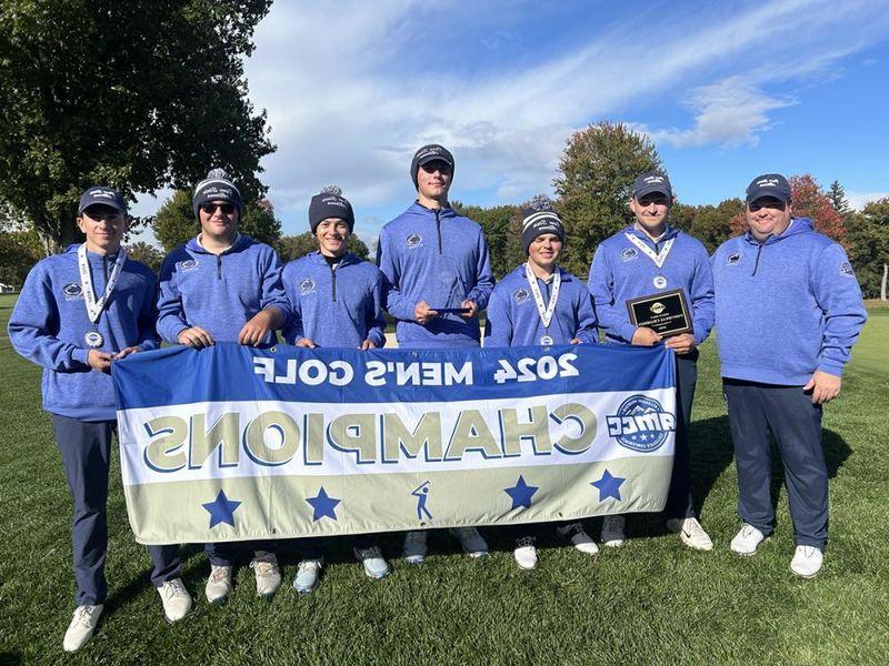 Penn State Altoona's champion men's golf team poses for a picture